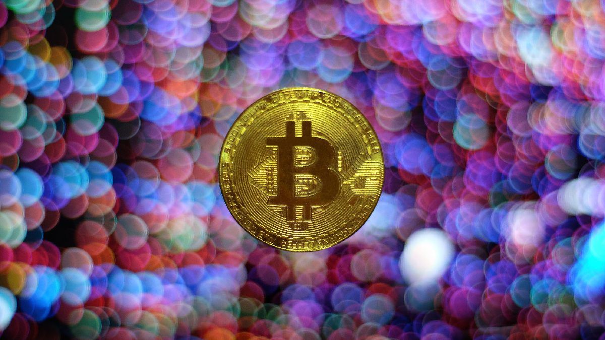 ईथर और अधिकांश Altcoins के साथ बिटकॉइन की कीमत में लगातार तीसरे दिन गिरावट आई