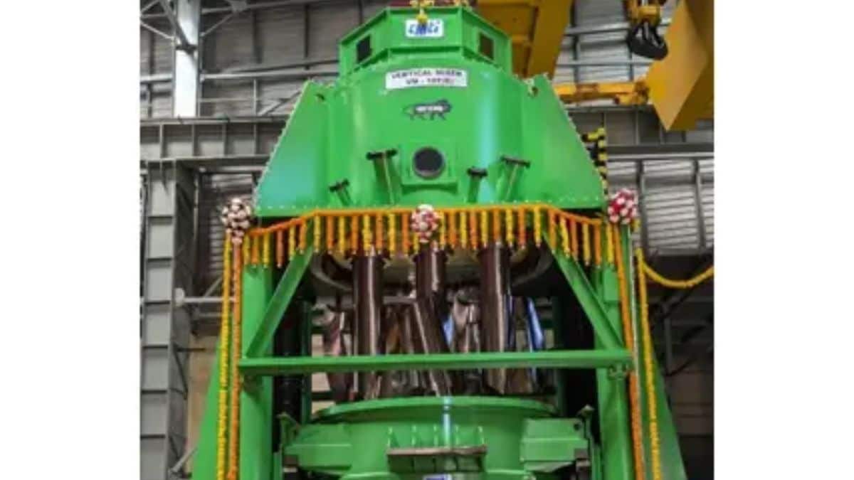 इसरो ने दुनिया के सबसे बड़े 10-टन वर्टिकल मिक्सर को ठोस प्रोपेलेंट्स के लिए अनावरण किया