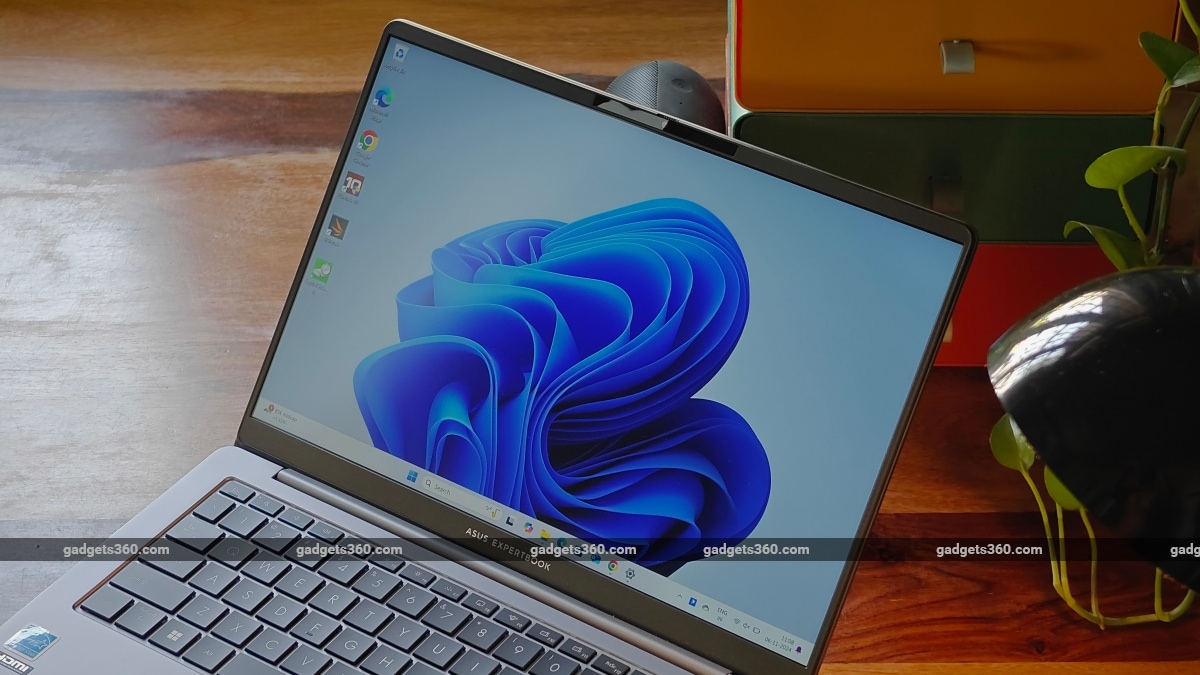 ASUS EXPERSTBOOK P5 डिस्प्ले NOTSOBRIGHT GAGDETS 360 ASUSEXPERTBOOKP5P5405 ASUS