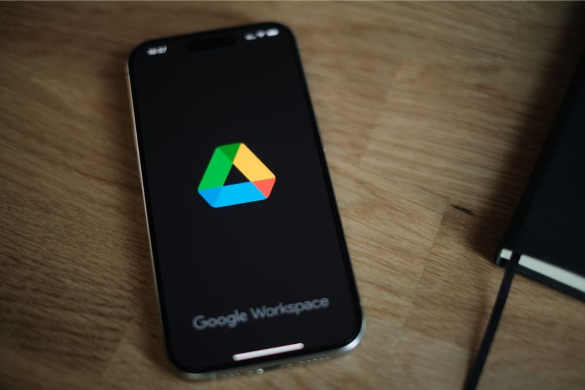 Google ने Google ड्राइव के लिए वीडियो ट्रांसक्रिप्शन को रोल करना, उपयोगकर्ताओं को कैप्शन देखने और खोजने के लिए